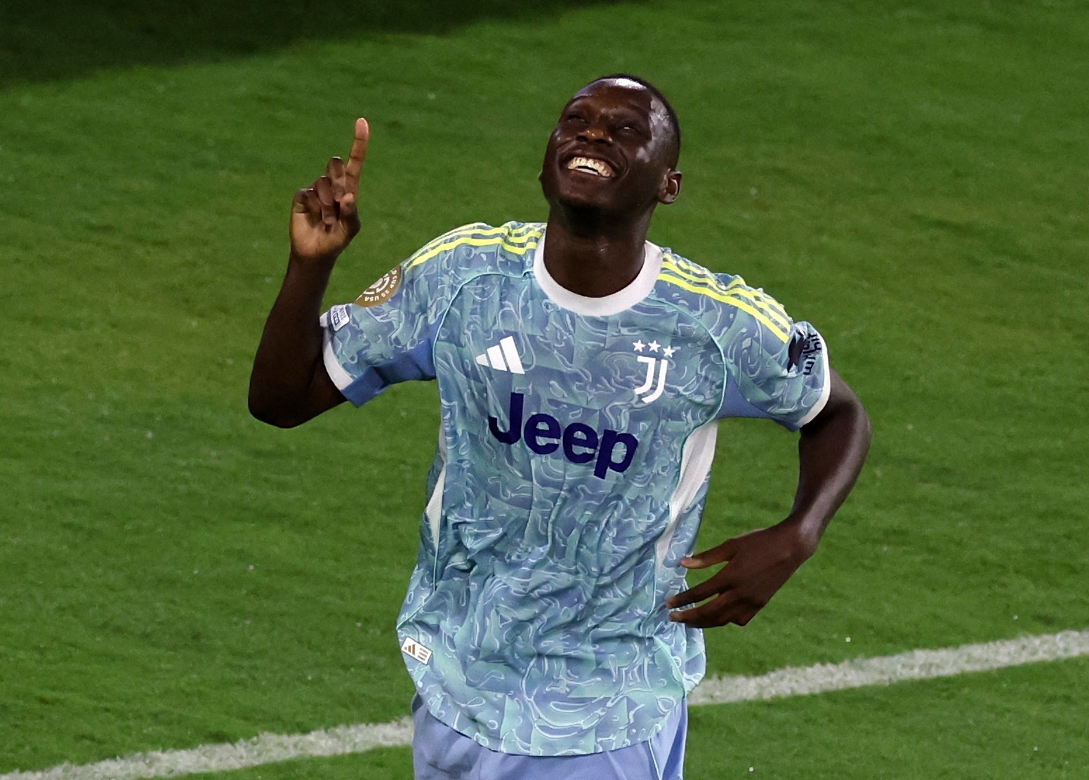 跟队记者：尤文未来几小时恢复穆阿尼谈判，尽可能接近巴黎的要价